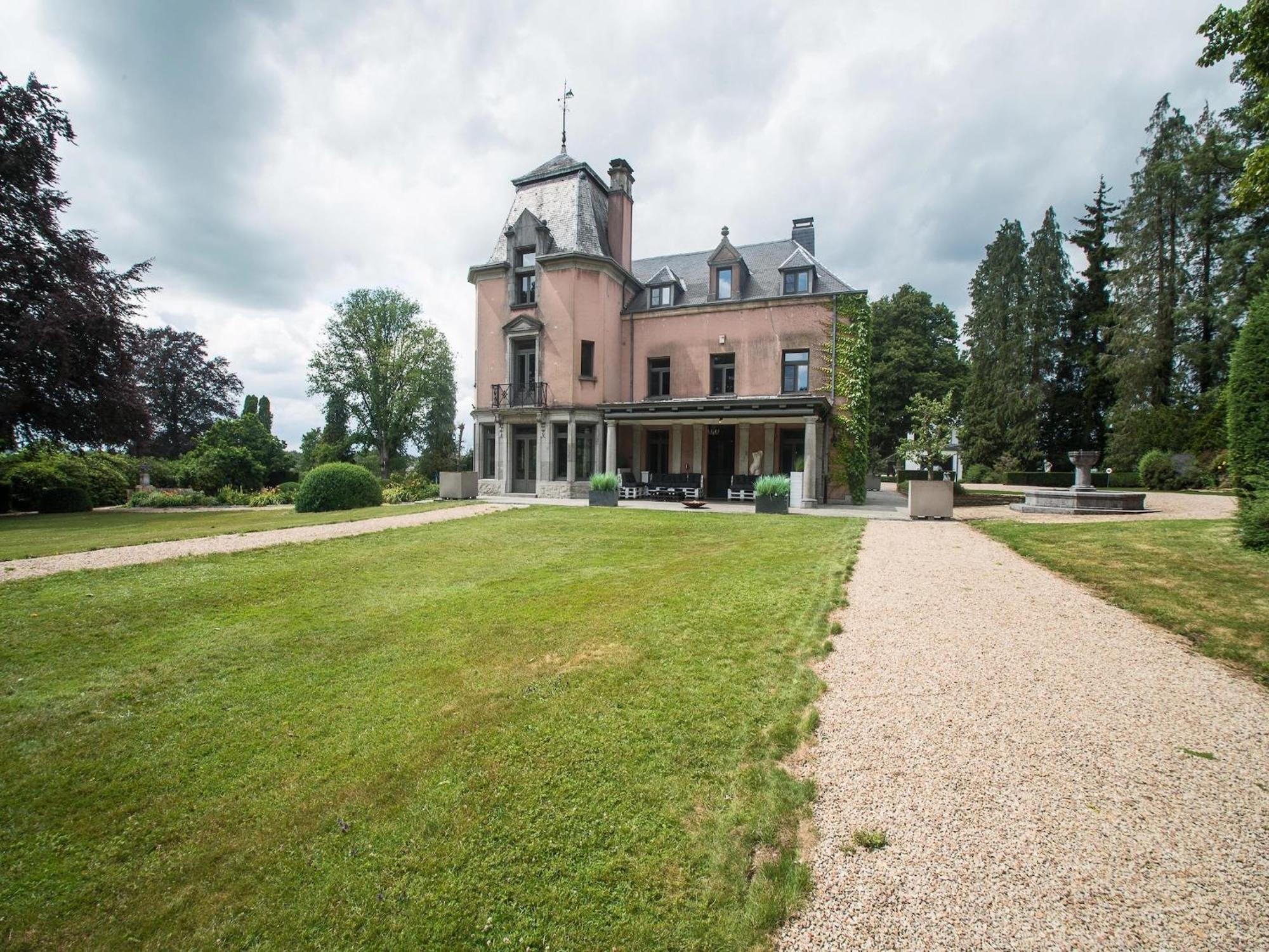Willa Luxurious Castle With Hot Tub In The Belgian Jamoigne Zewnętrze zdjęcie
